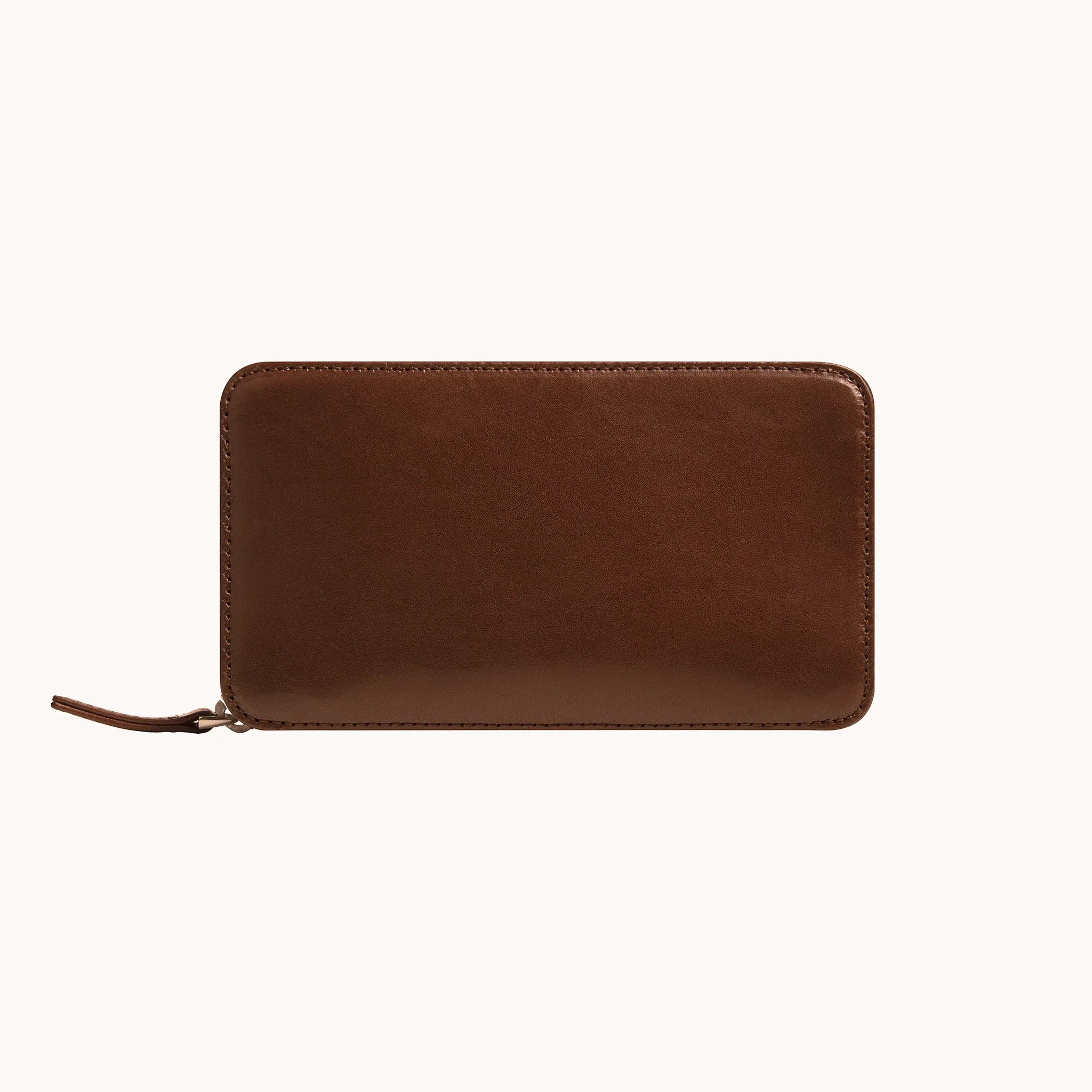 Lunburg Double Cigar Case Curator in Deep Mahogany, back view, smooth vegetable-tanned Perpetual Leather (from Tempesti) panel with folded edge construction and saddle stitching perimeter detail.