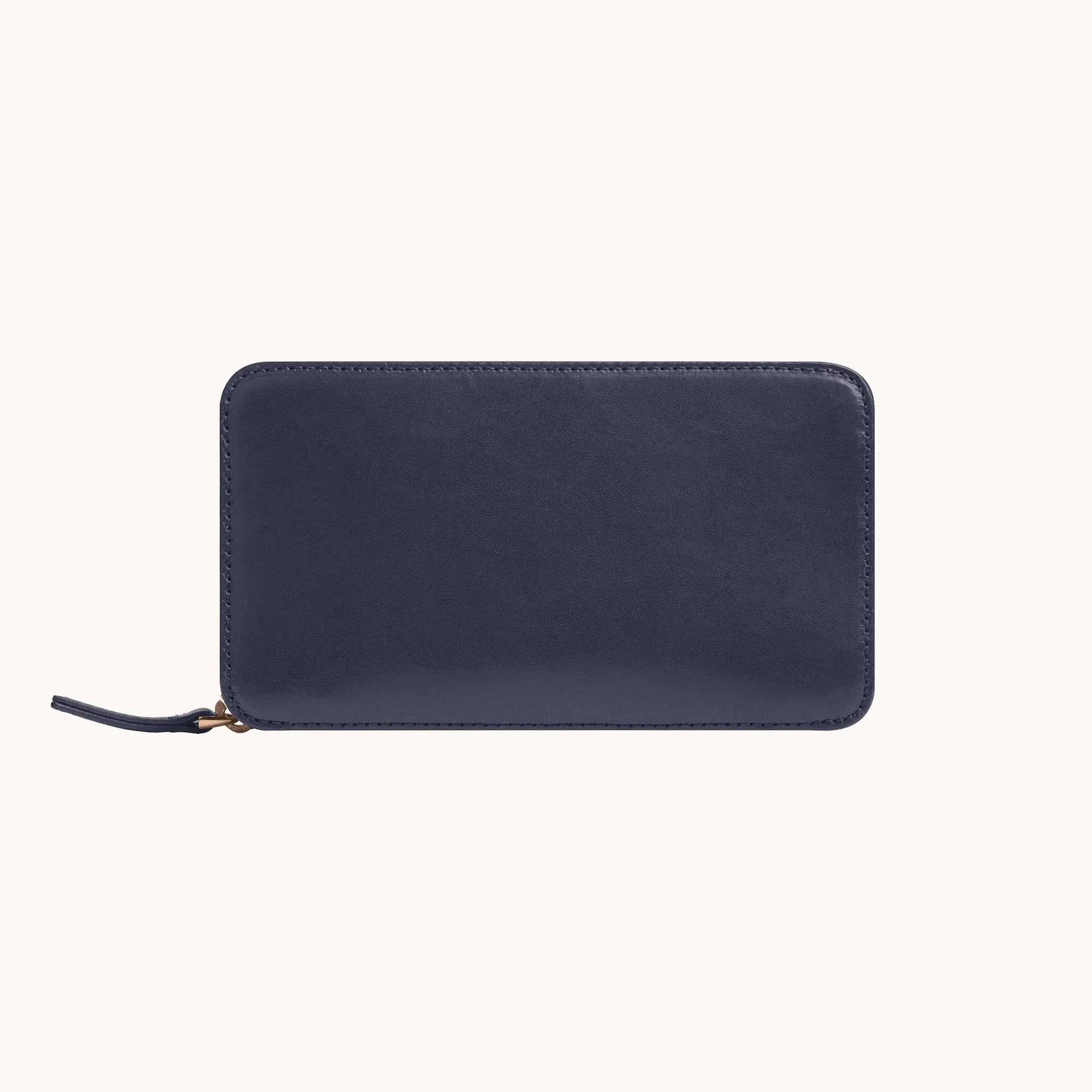 Lunburg Double Cigar Case Curator in Nocturnal Sapphire, back view, smooth vegetable-tanned Perpetual Leather (from Tempesti) panel with folded edge construction and saddle stitching perimeter detail.